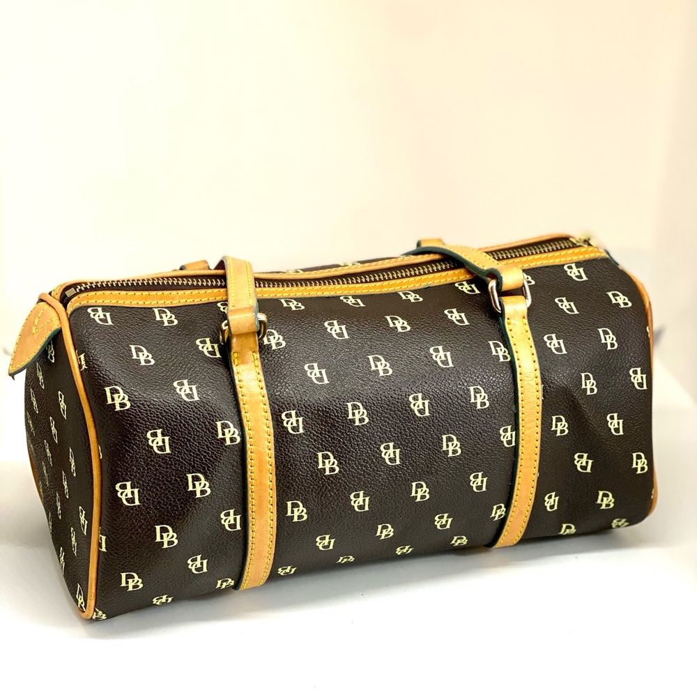 DOONEY & BOURKE💥VINTAGE-SOLD OUT💥Signature Coated Canvas Barrel Bag - Picture 1 of 11